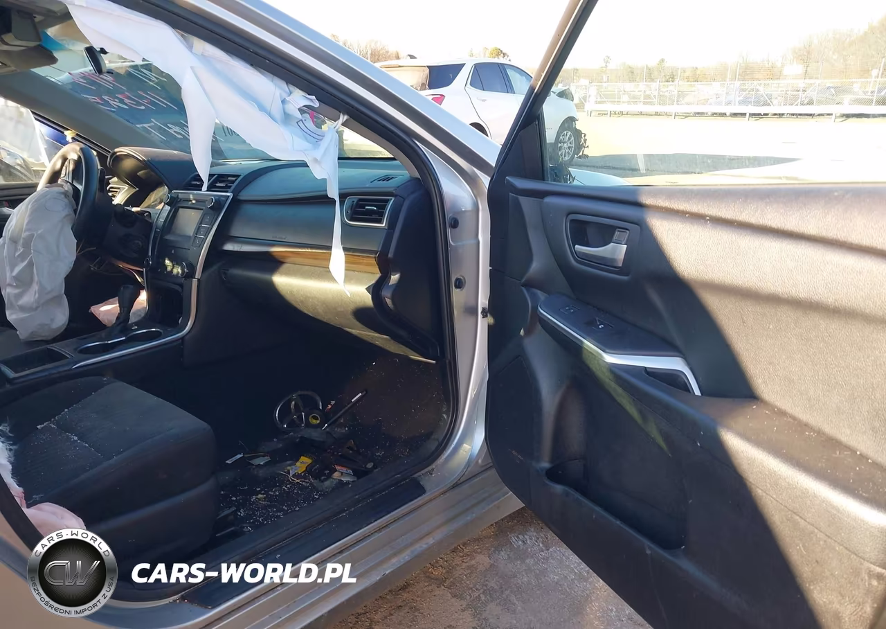 2016 Toyota Camry Le VIN:4T1BF1FK8GU119113 - 5