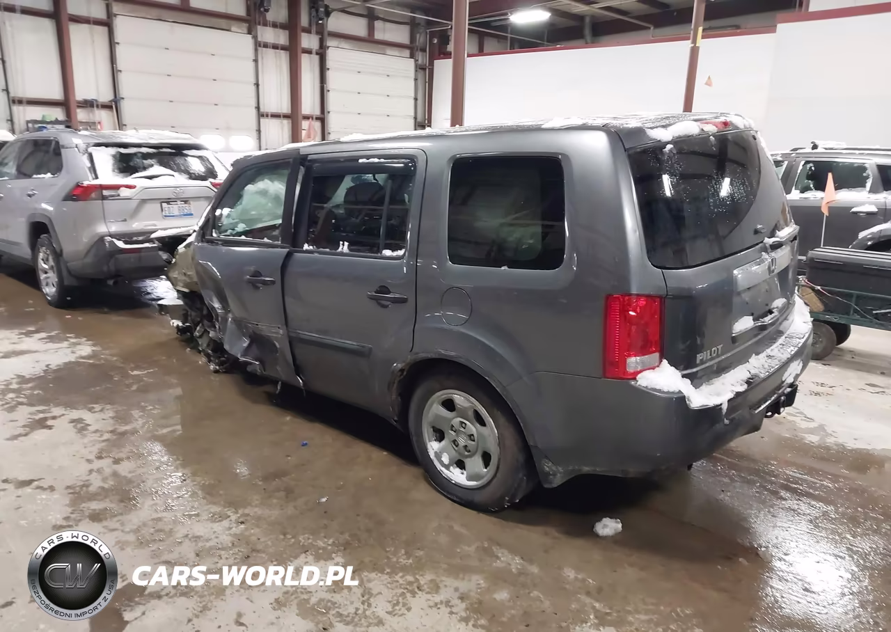 2013 Honda Pilot Lx VIN:5FNYF4H21DB070841 - 3
