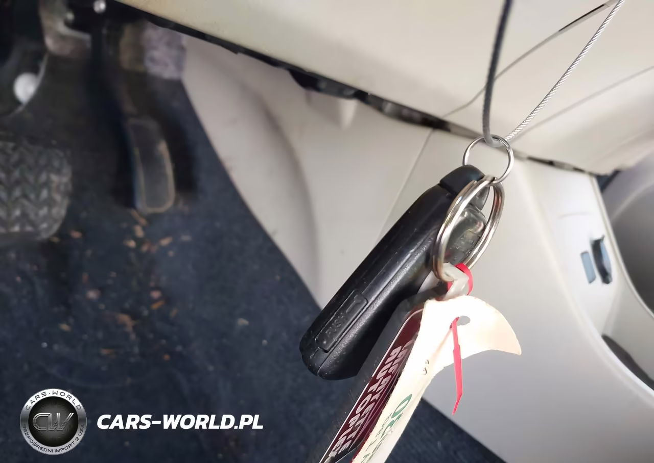 2015 Toyota Prius Two VIN:JTDKN3DU1F0407598 - 11