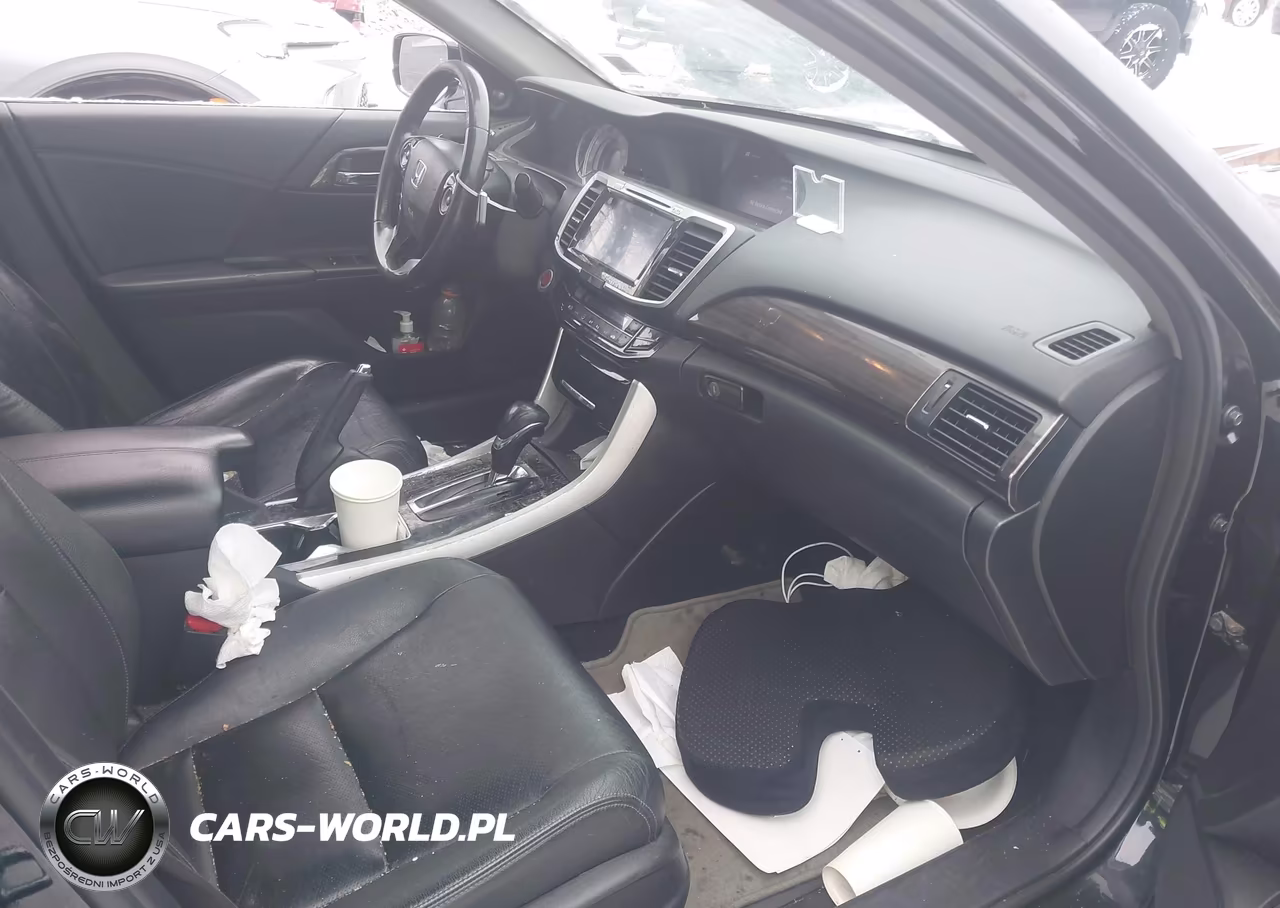 2017 Honda Accord Ex-L V6 VIN:1HGCR3F86HA016907 - 5