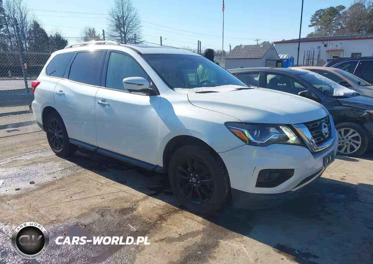 2017 Nissan Pathfinder Sl