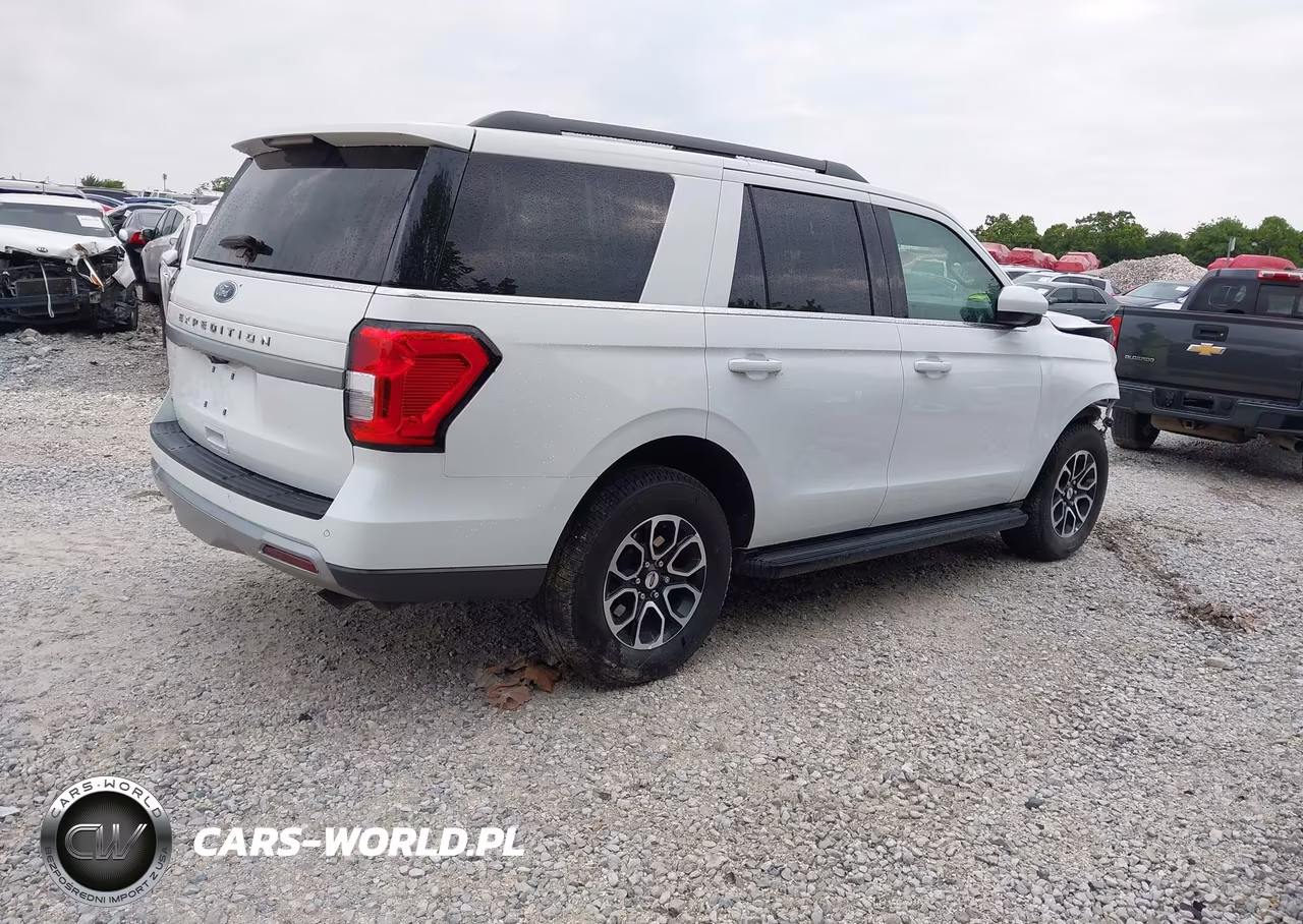 2024 Ford Expedition Xlt VIN:1FMJU1J87REA94666 - 4