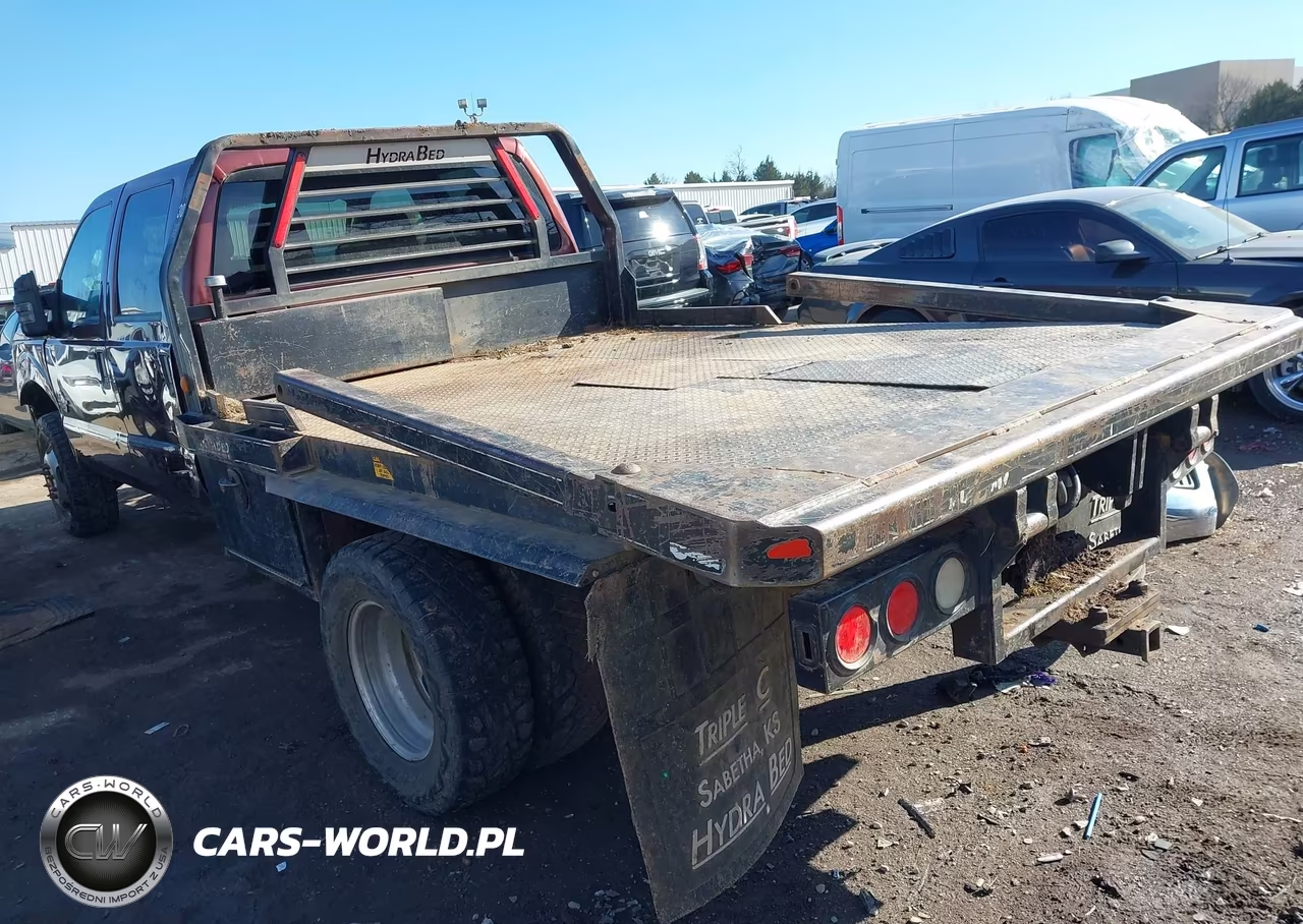 2015 Ford F-350 Chassis Xlt VIN:1FD8W3HTXFEB69127 - 3
