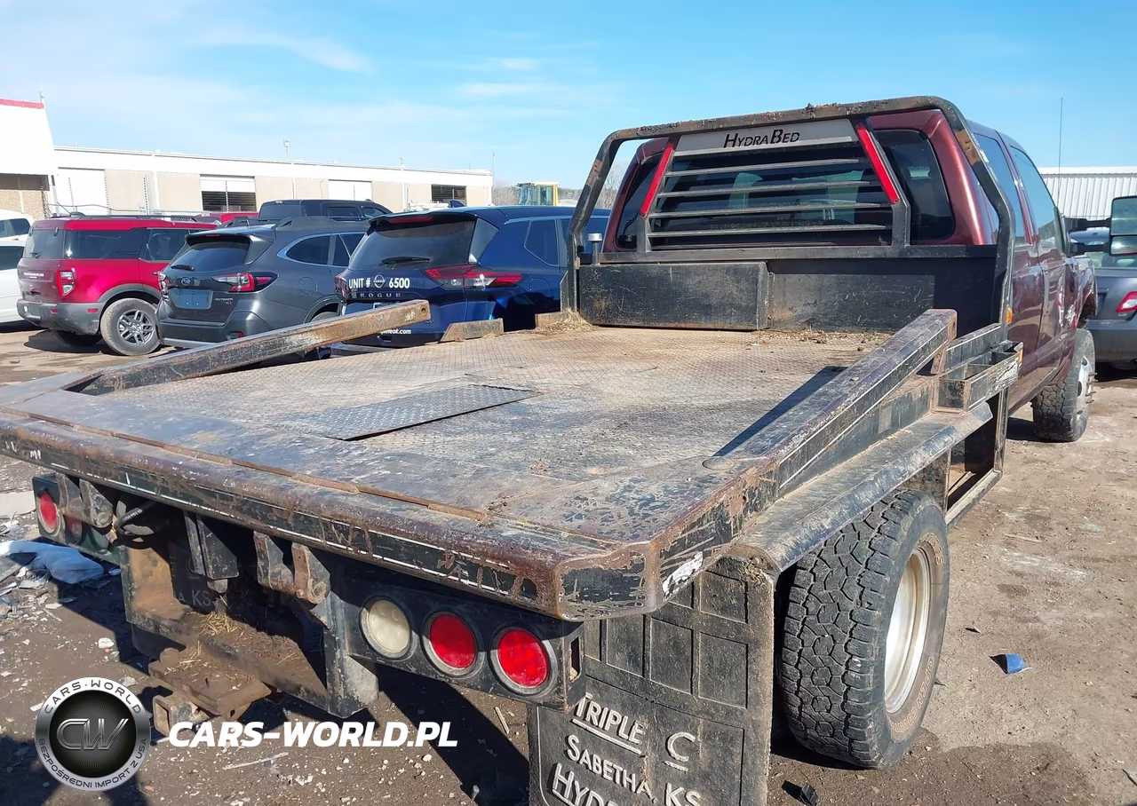 2015 Ford F-350 Chassis Xlt VIN:1FD8W3HTXFEB69127 - 4