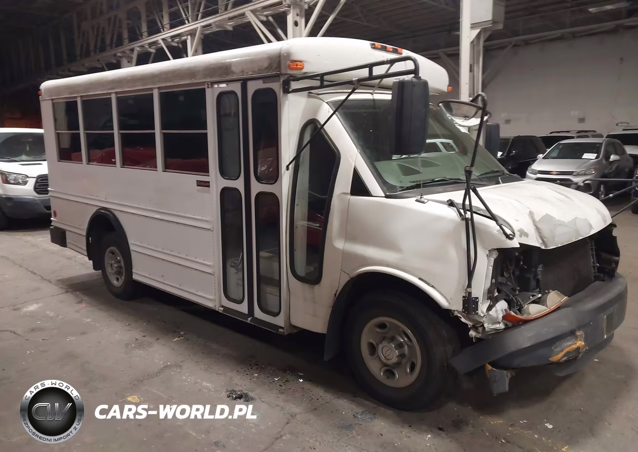 2008 Chevrolet Express Cutaway Work Van