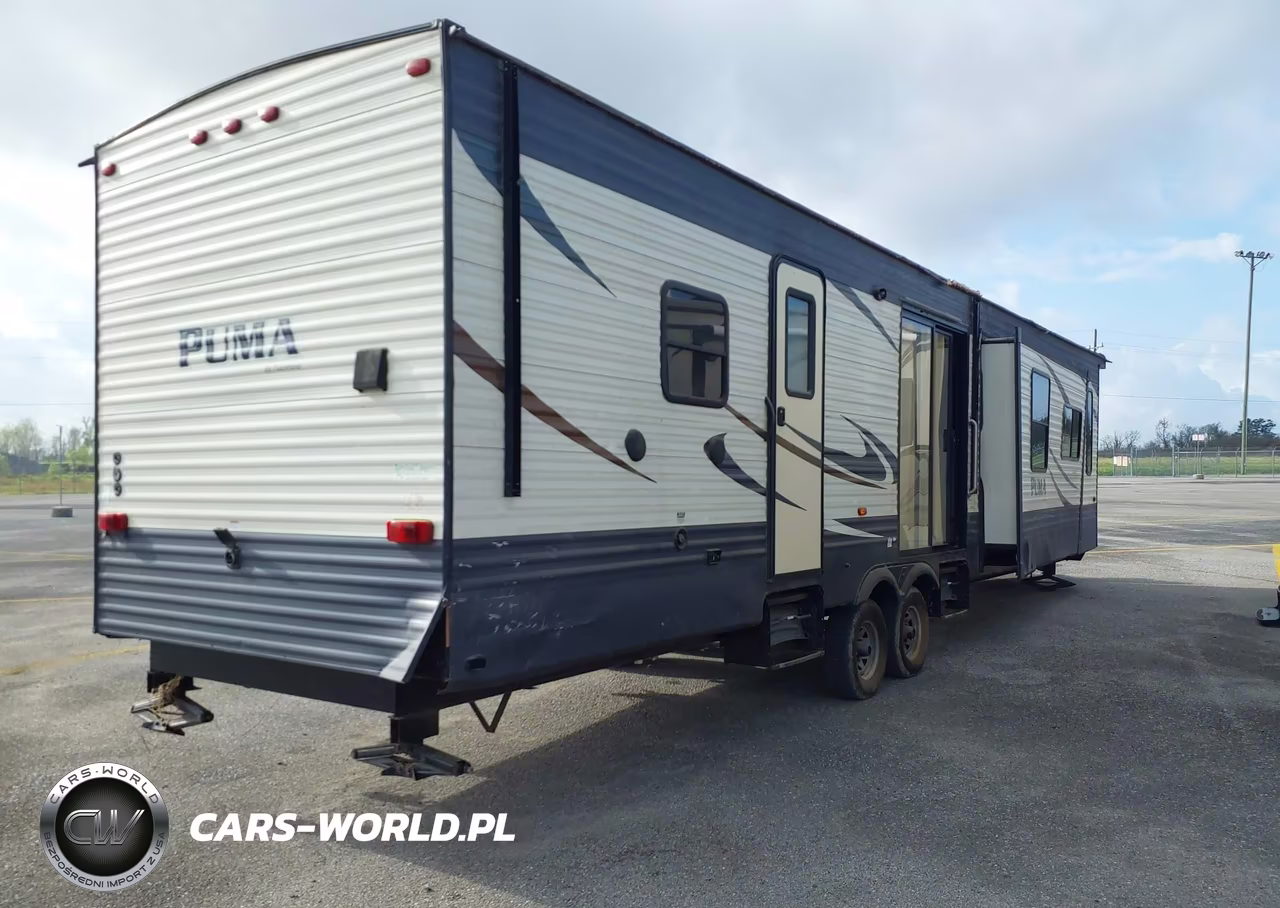 2017 Puma 32Fb VIN:4X4TPUN23HP064959 - 4