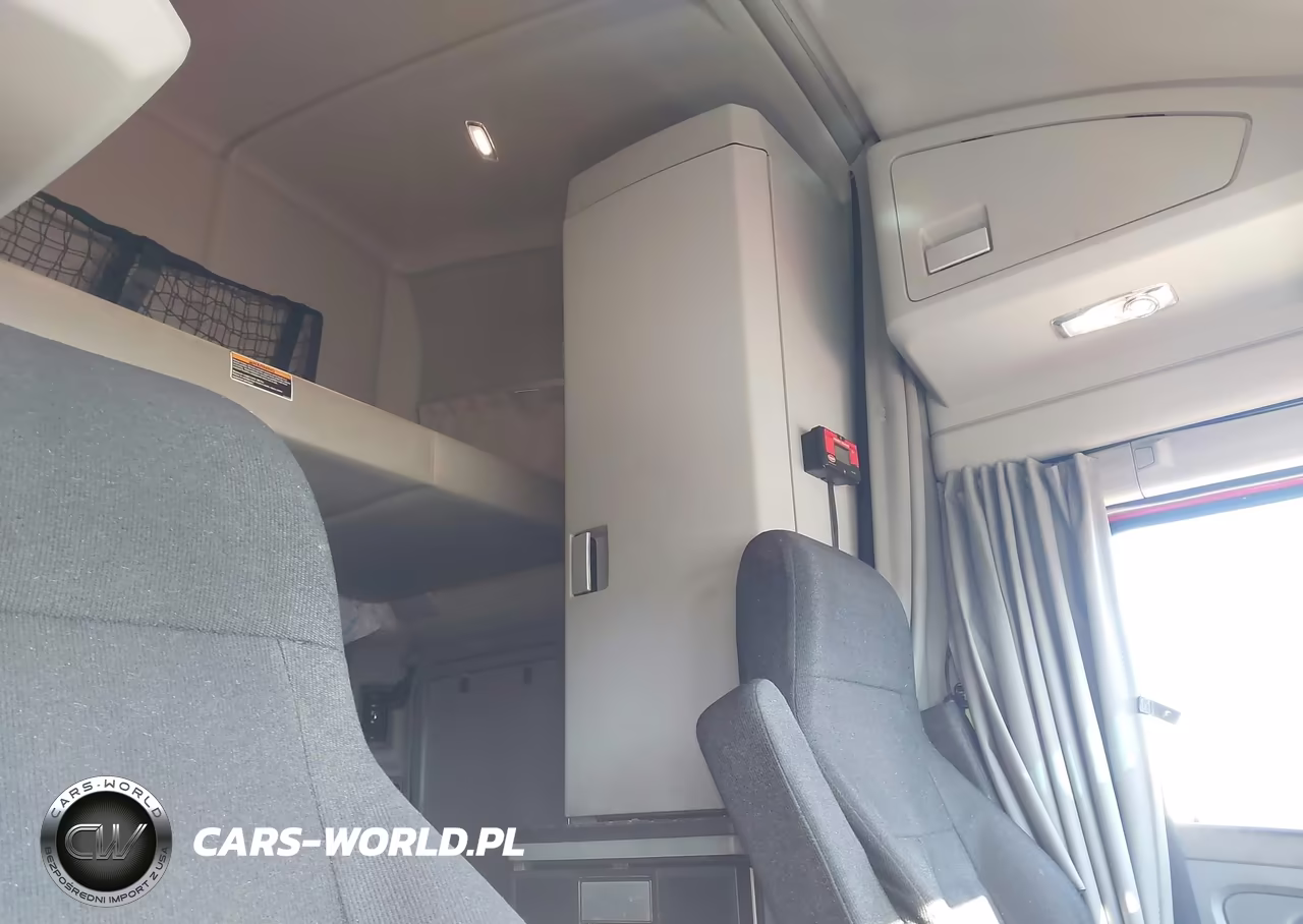 2019 Kenworth T680 VIN:1XKYDP9X4KJ239195 - 14
