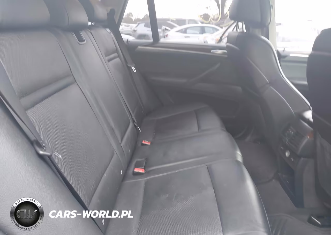 2010 BMW X5 xDrive48I VIN:5UXFE8C52AL310506 - 8