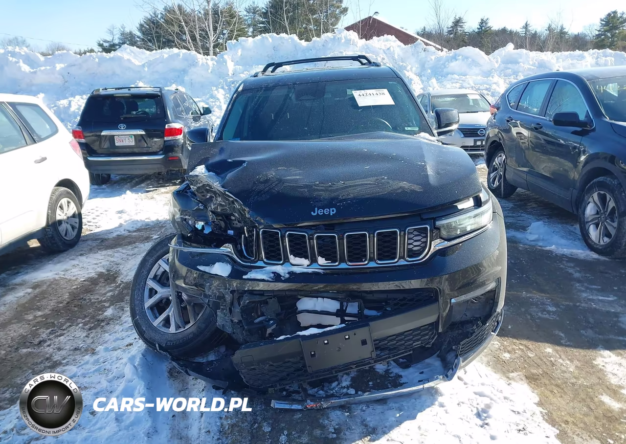 2021 Jeep Grand Cherokee L Limited 4X4 VIN:1C4RJKBG5M8127666 - 13