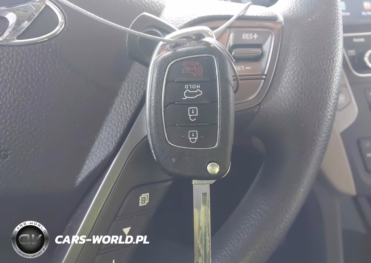 2017 Hyundai Santa Fe Sport 2.4L VIN:5NMZUDLB0HH007591 - 11
