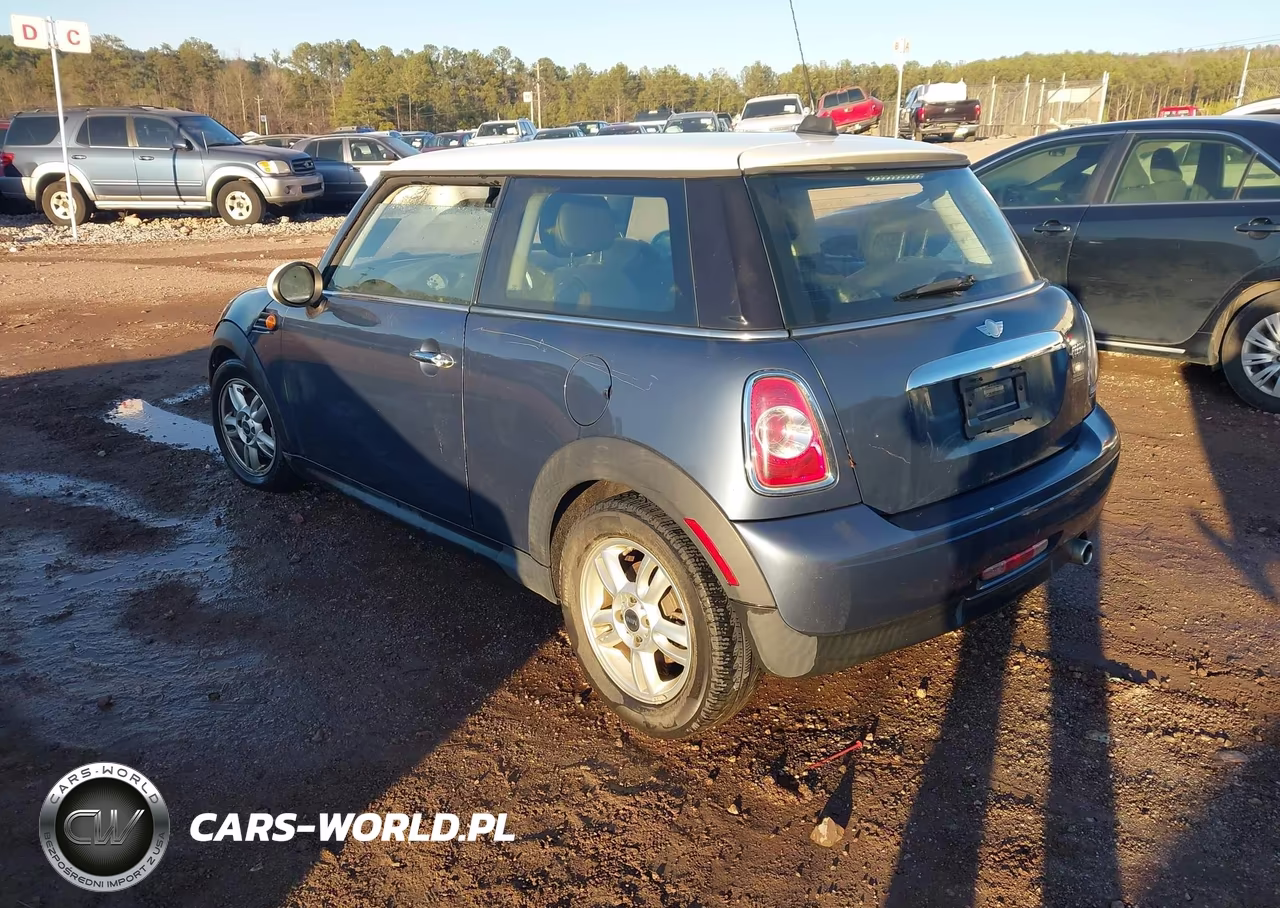 2011 Mini Cooper VIN:WMWSU3C57BT096780 - 3