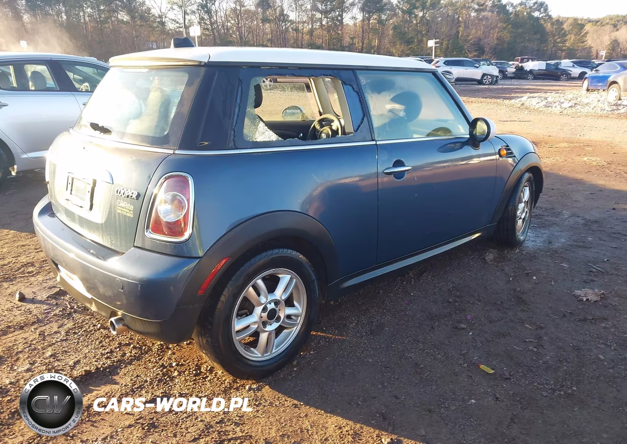 2011 Mini Cooper VIN:WMWSU3C57BT096780 - 4