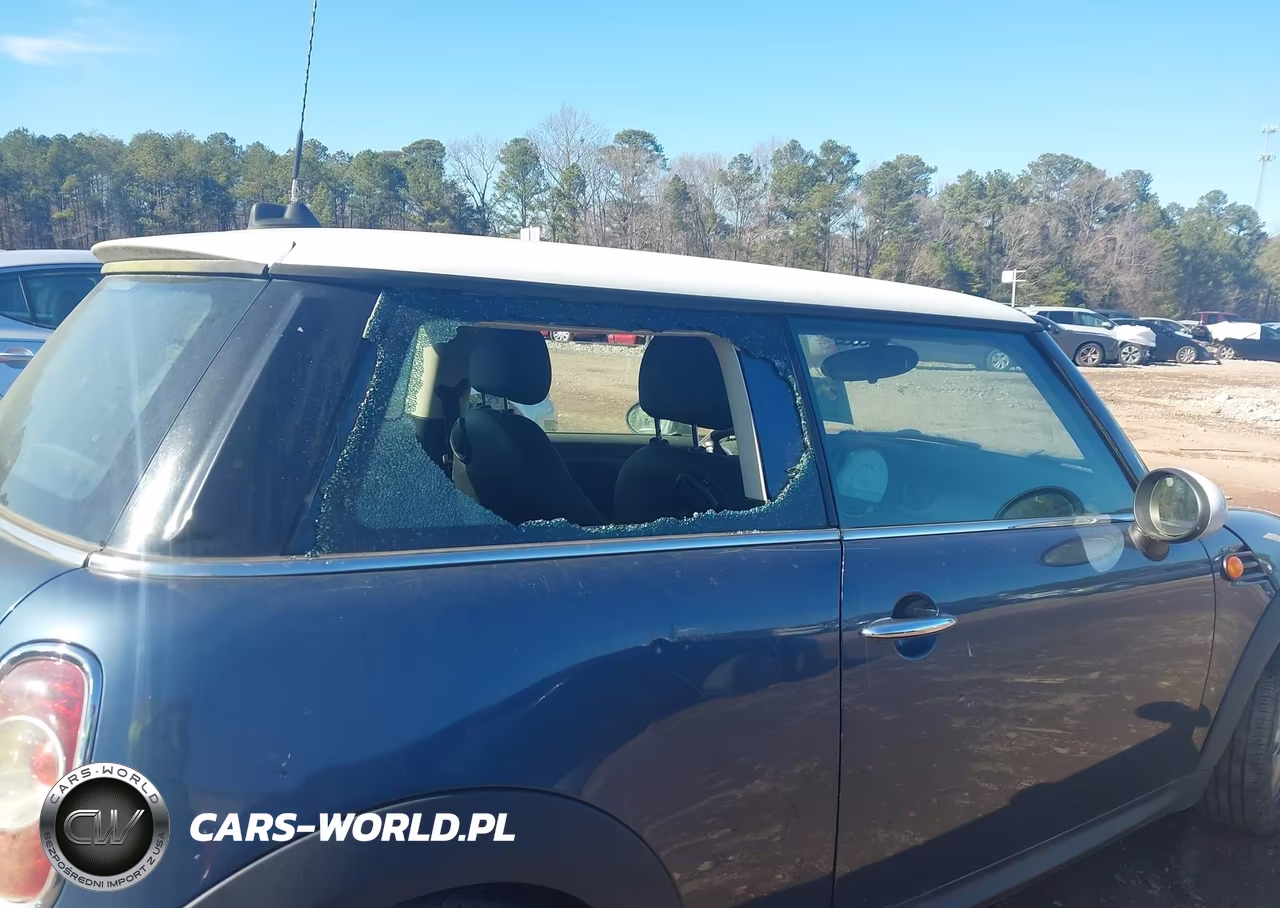 2011 Mini Cooper VIN:WMWSU3C57BT096780 - 6
