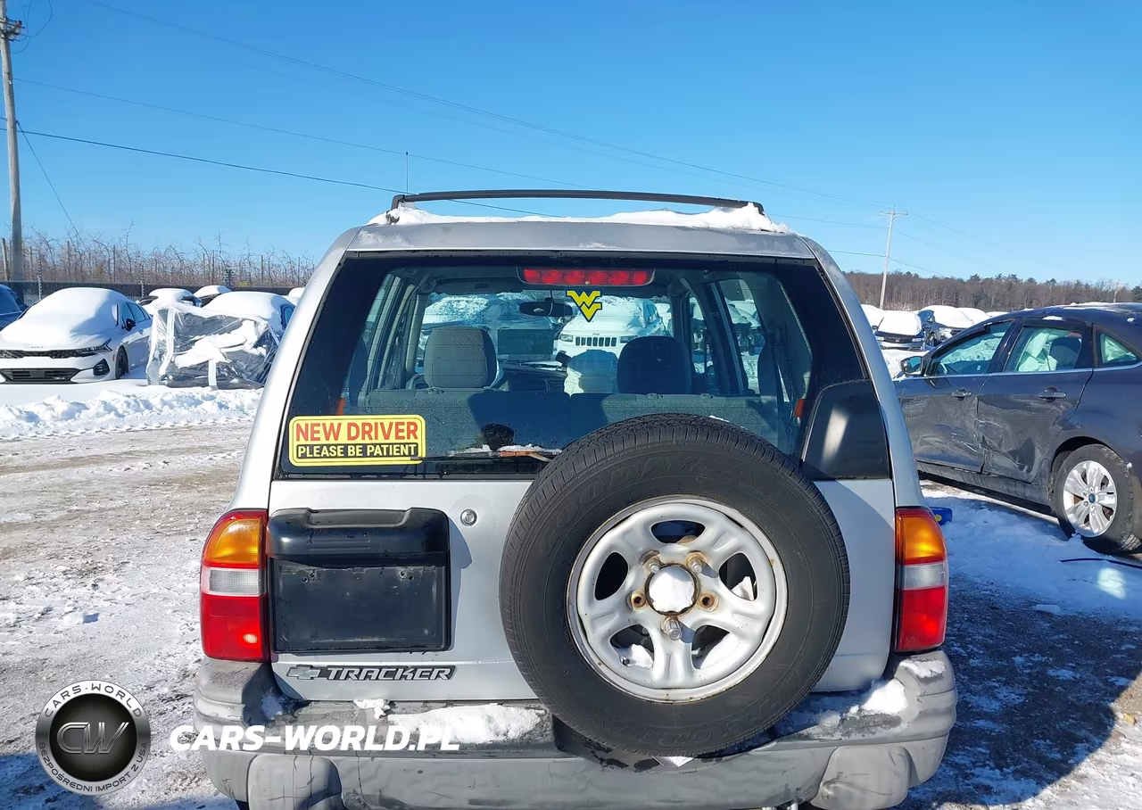 2001 Chevrolet Tracker Hard Top Base VIN:2CNBE13C916923846 - 16