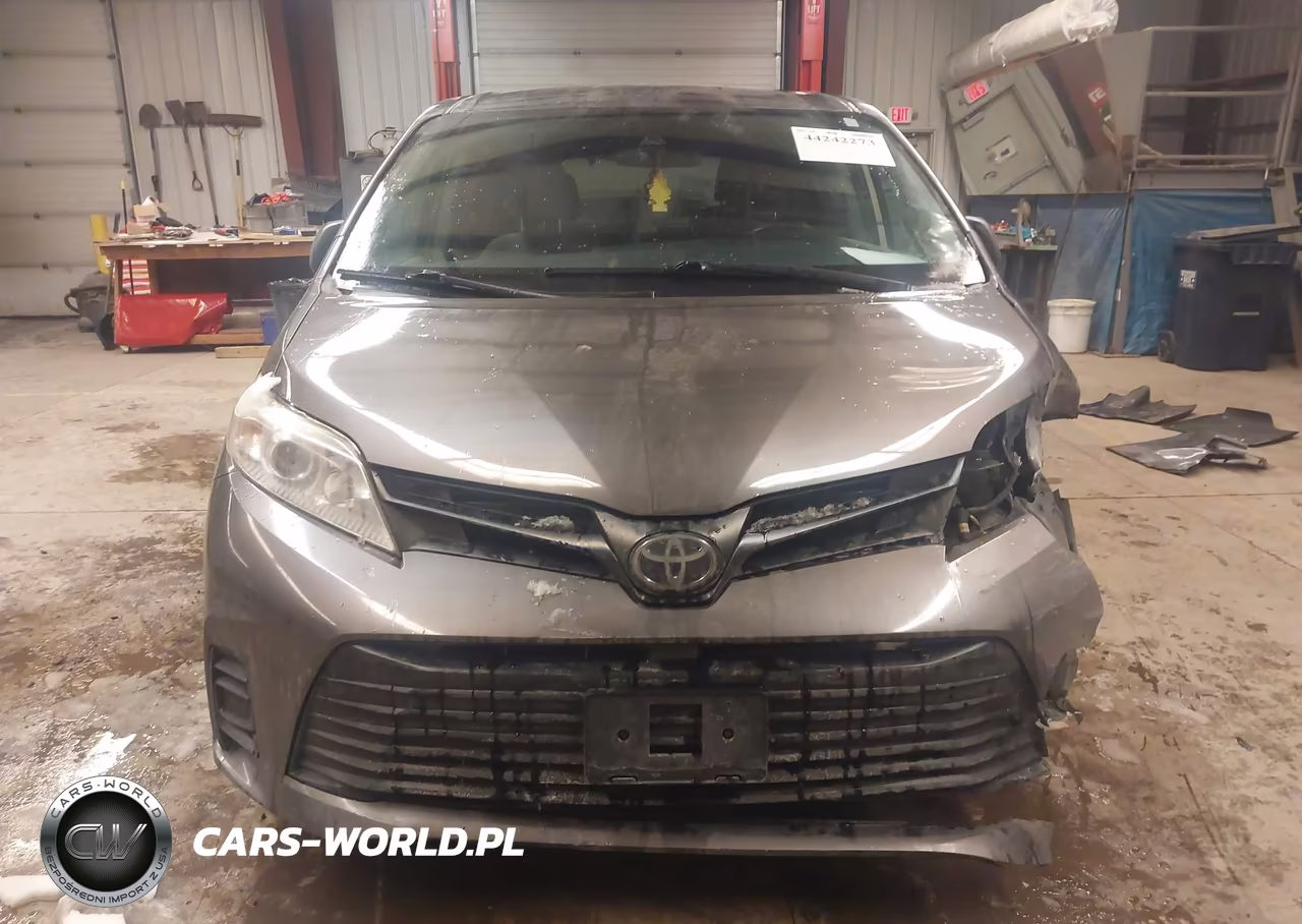 2019 Toyota Sienna L 7 Passenger VIN:5TDZZ3DC8KS966387 - 12