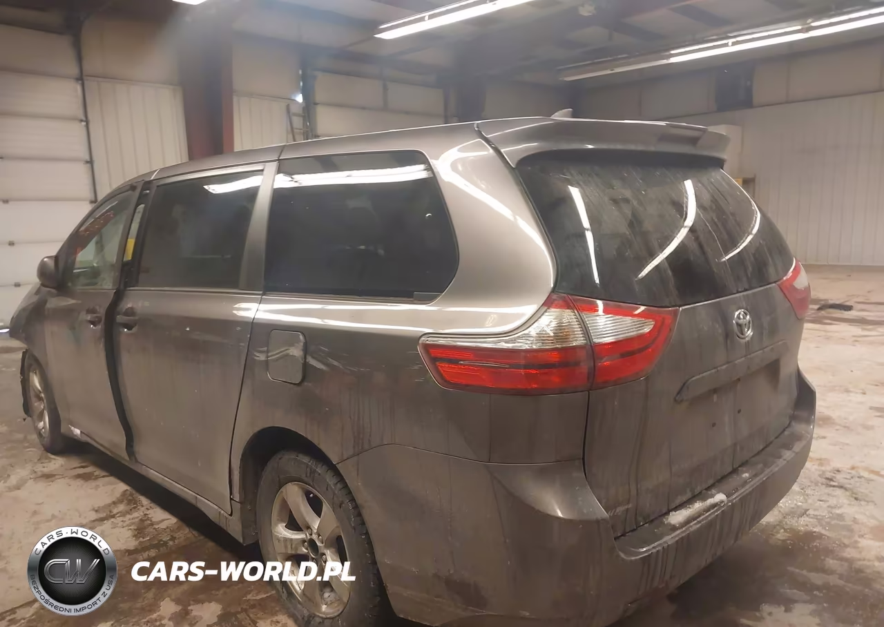 2019 Toyota Sienna L 7 Passenger VIN:5TDZZ3DC8KS966387 - 3