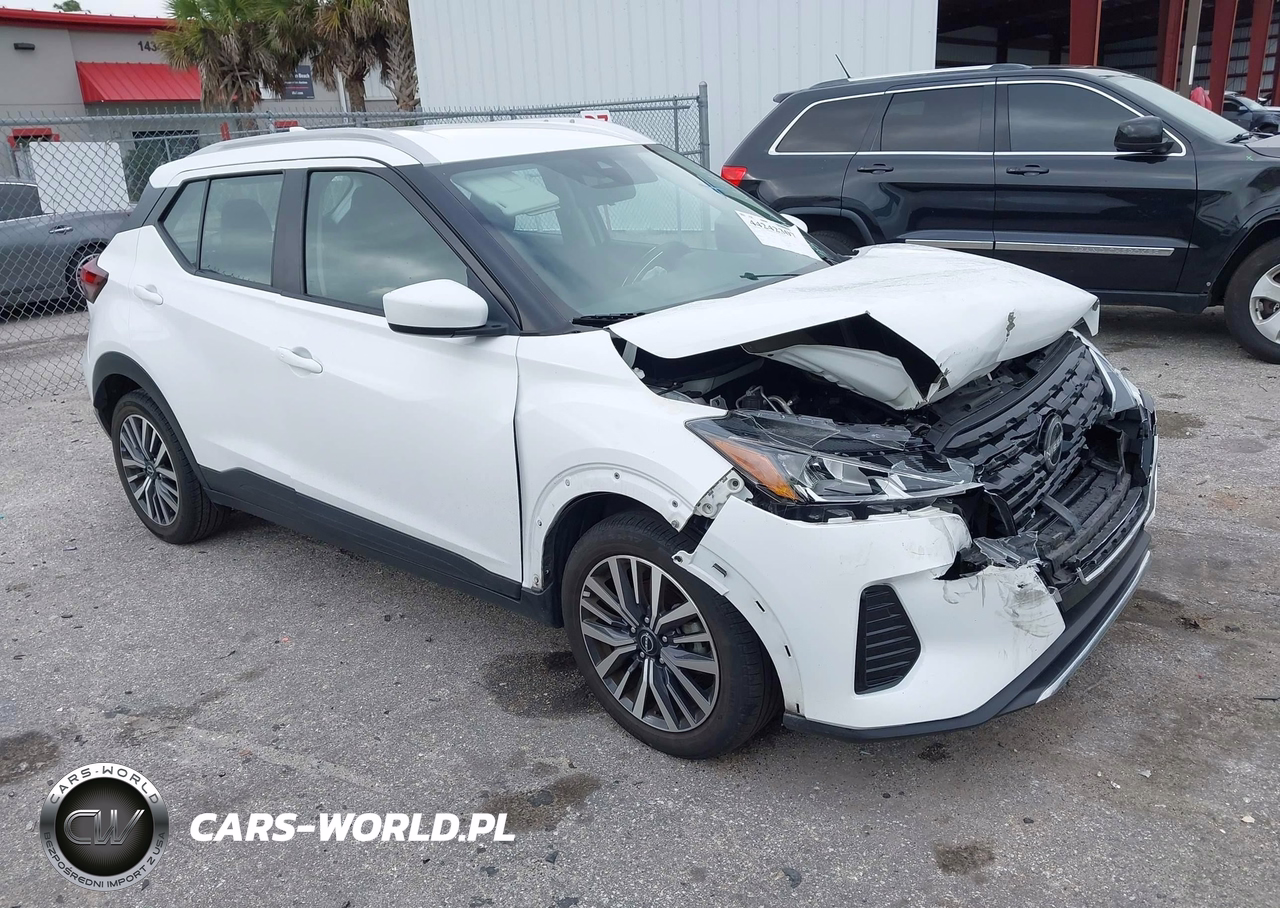 2022 Nissan Kicks Sv Xtronic Cvt