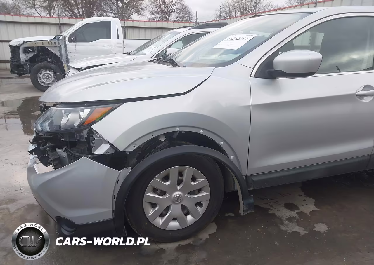 2019 Nissan Rogue Sport S VIN:JN1BJ1CP6KW520503 - 18