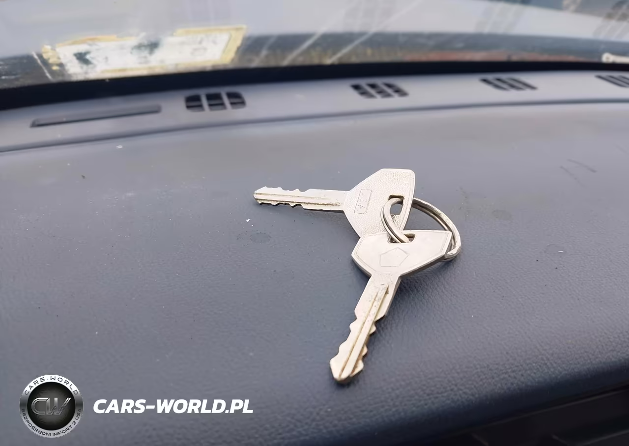 1992 Dodge Spirit VIN:1B3XA46K1NF176704 - 11