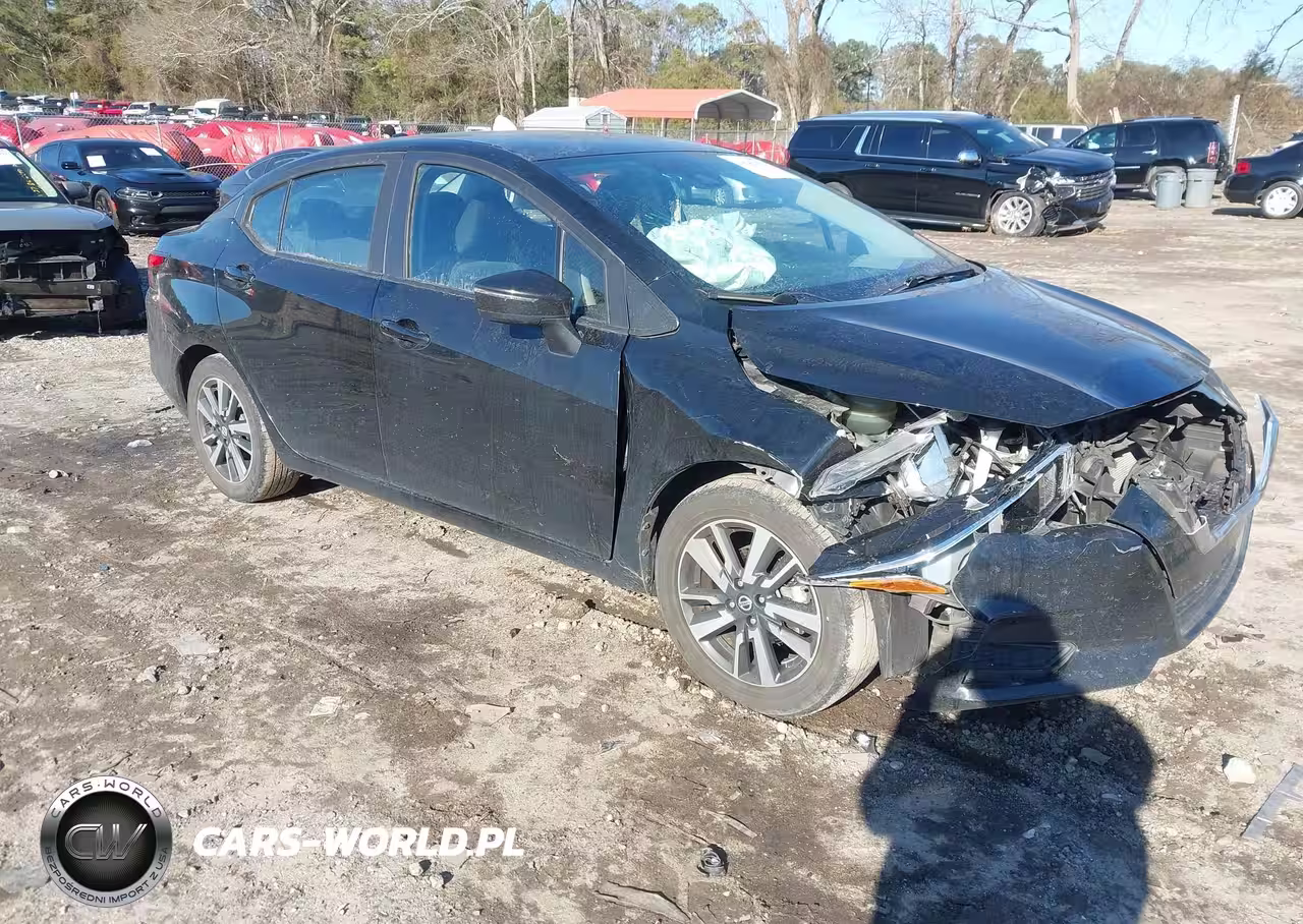 2021 Nissan Versa Sv