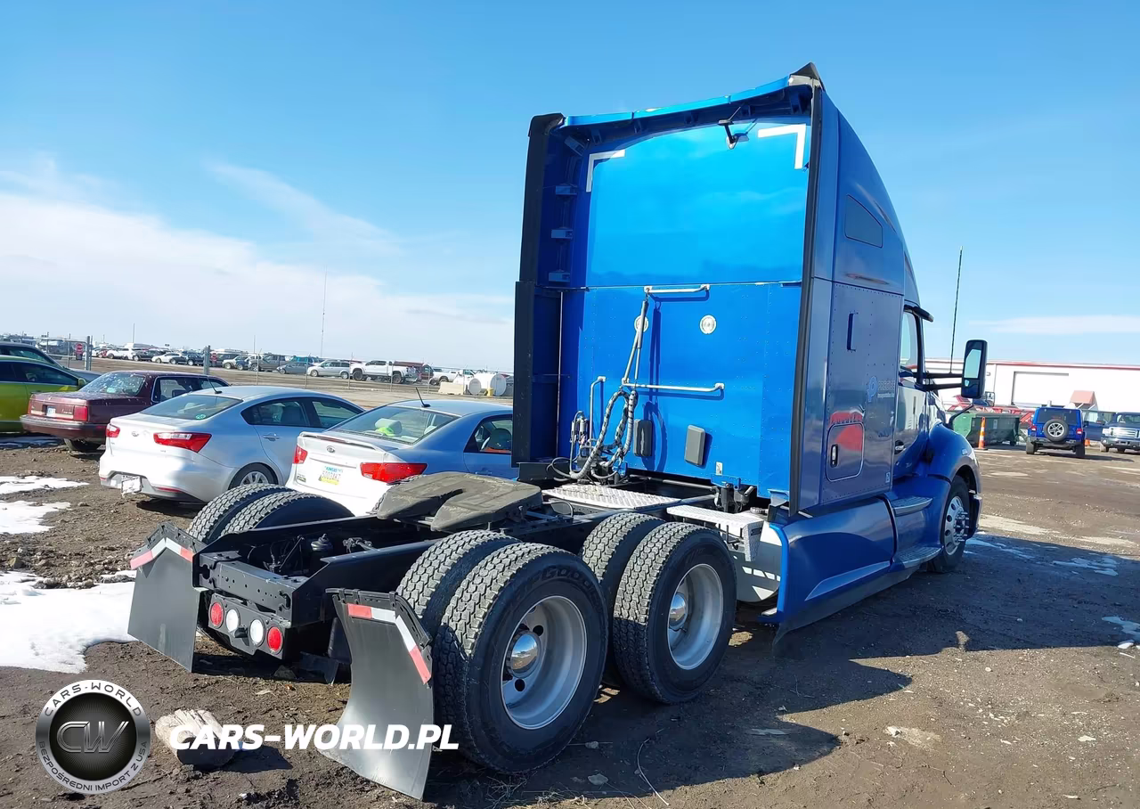 2020 Kenworth T680 VIN:1XKYD49X7LJ353739 - 4