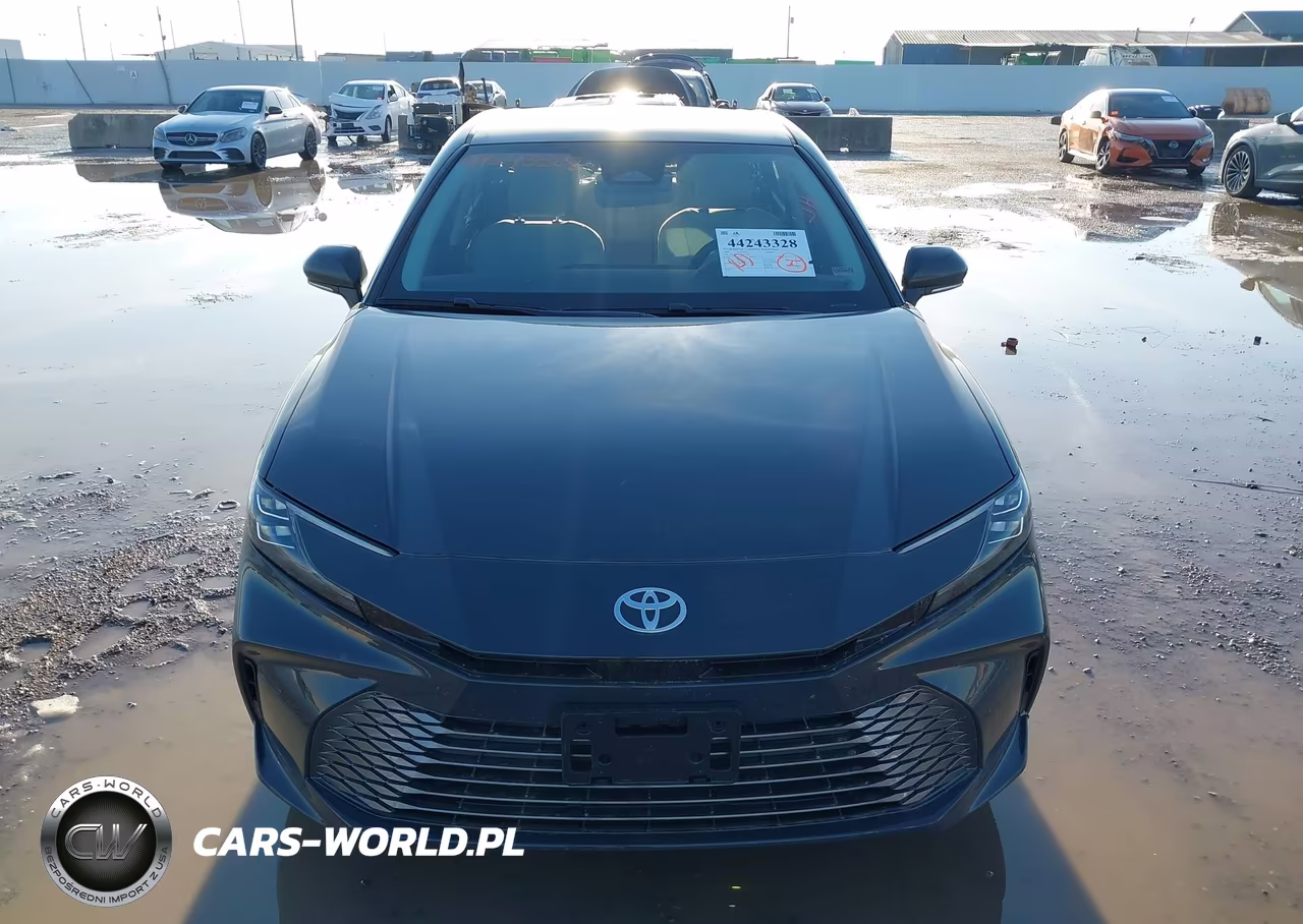 2026 Toyota Camry Xle VIN:4T1DAACK4TU221109 - 13
