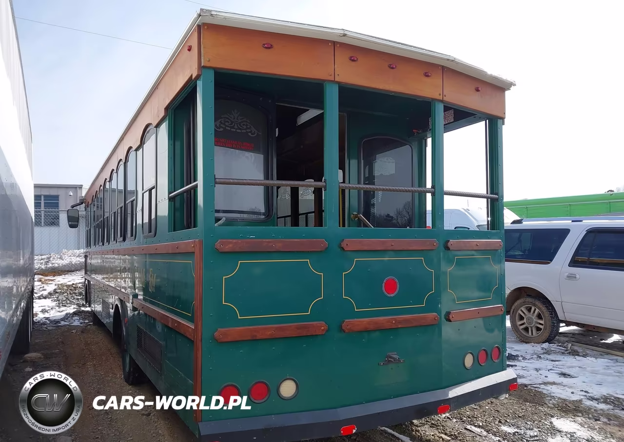 2013 Ford F53 VIN:1F66F5DY1D0A04072 - 3
