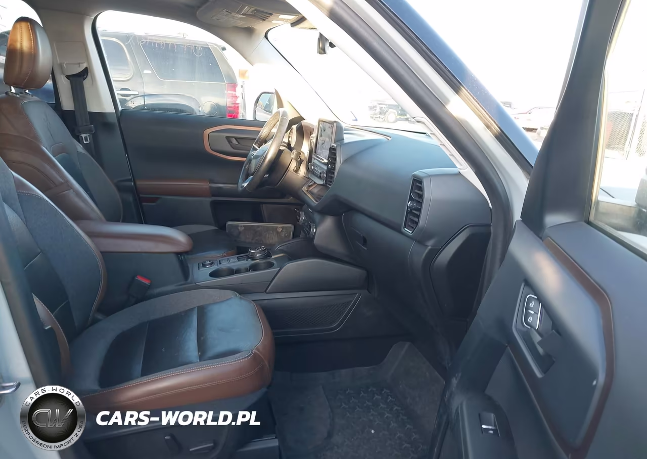 2021 Ford Bronco Sport Outer Banks VIN:3FMCR9C62MRA31792 - 5