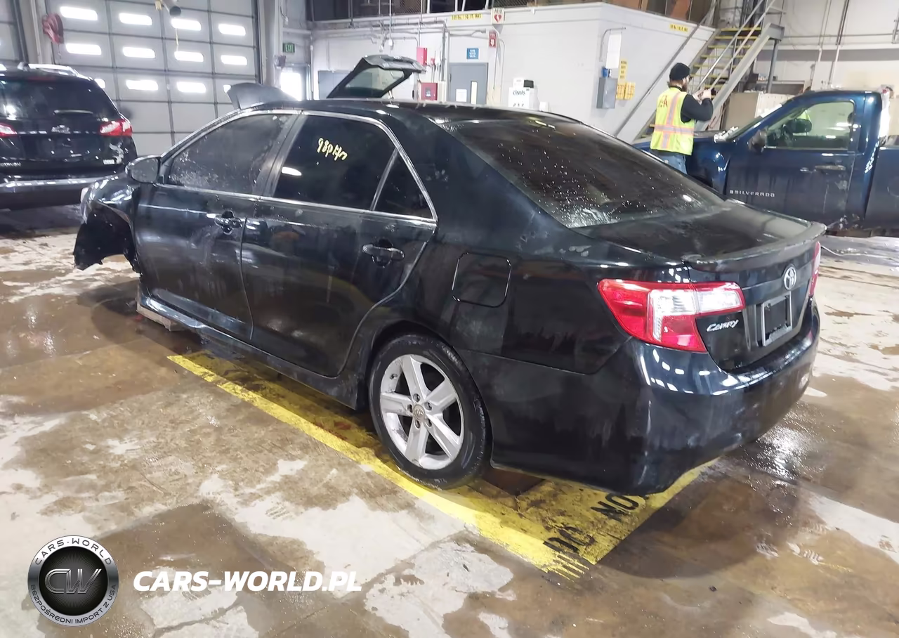 2012 Toyota Camry Se VIN:4T1BF1FK5CU083617 - 3