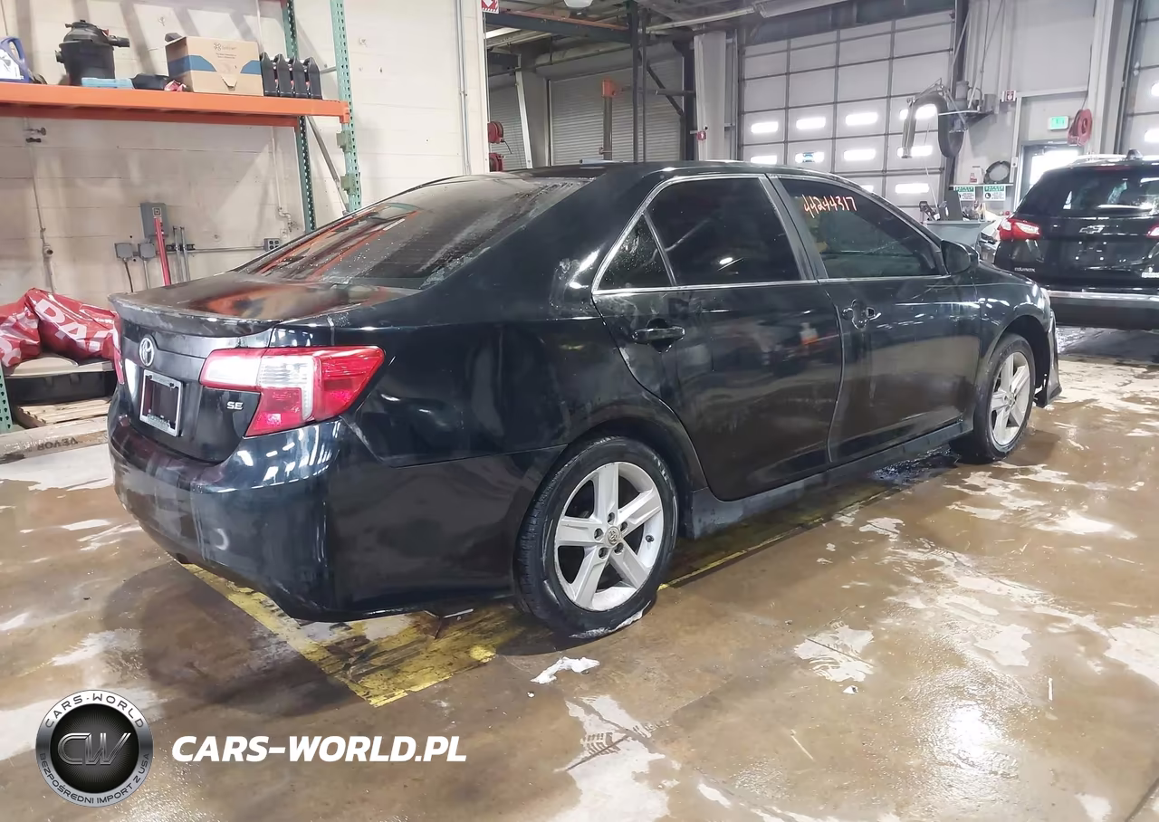 2012 Toyota Camry Se VIN:4T1BF1FK5CU083617 - 4