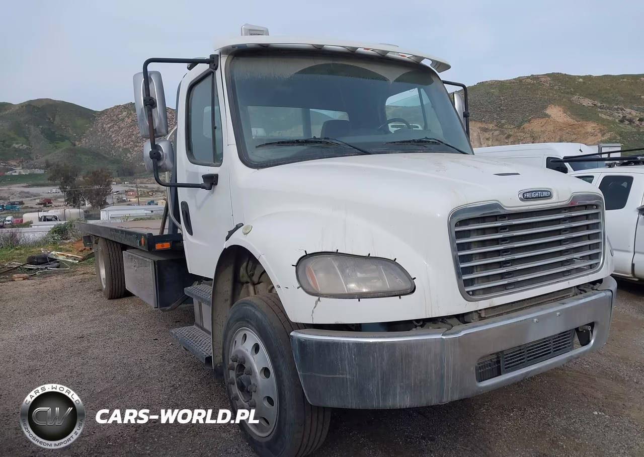 2018 Freightliner M2 106