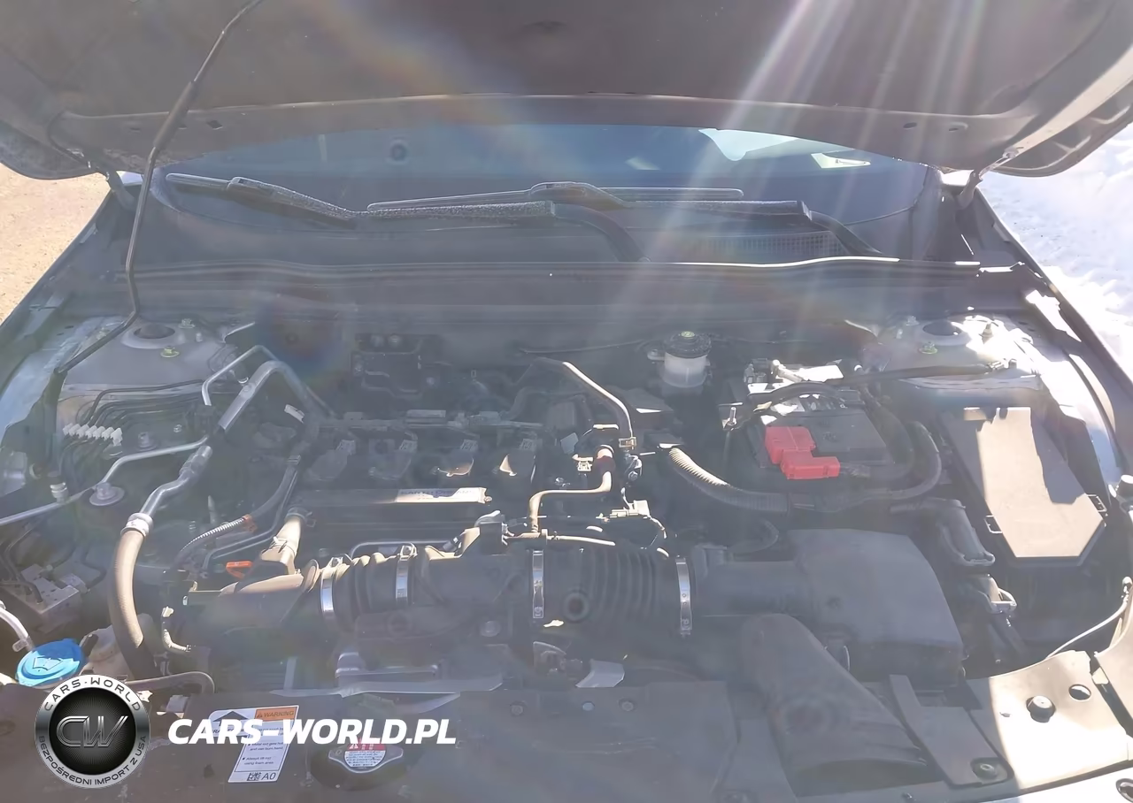 2018 Honda Accord Sport VIN:1HGCV1F32JA202972 - 10