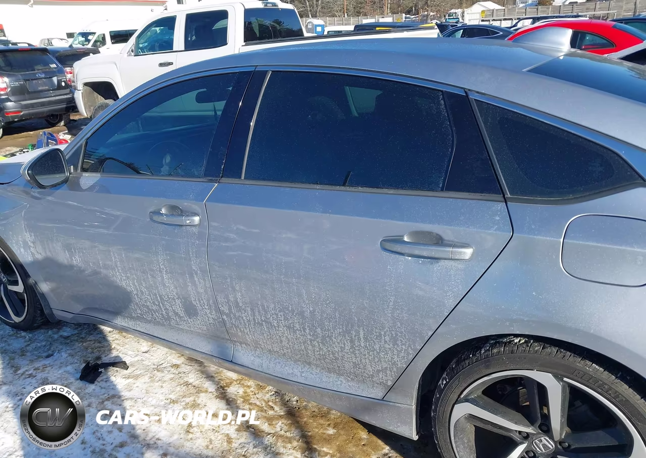 2018 Honda Accord Sport VIN:1HGCV1F32JA202972 - 14
