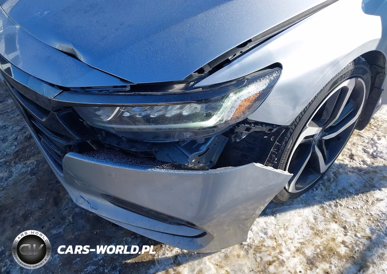 2018 Honda Accord Sport VIN:1HGCV1F32JA202972 - 6