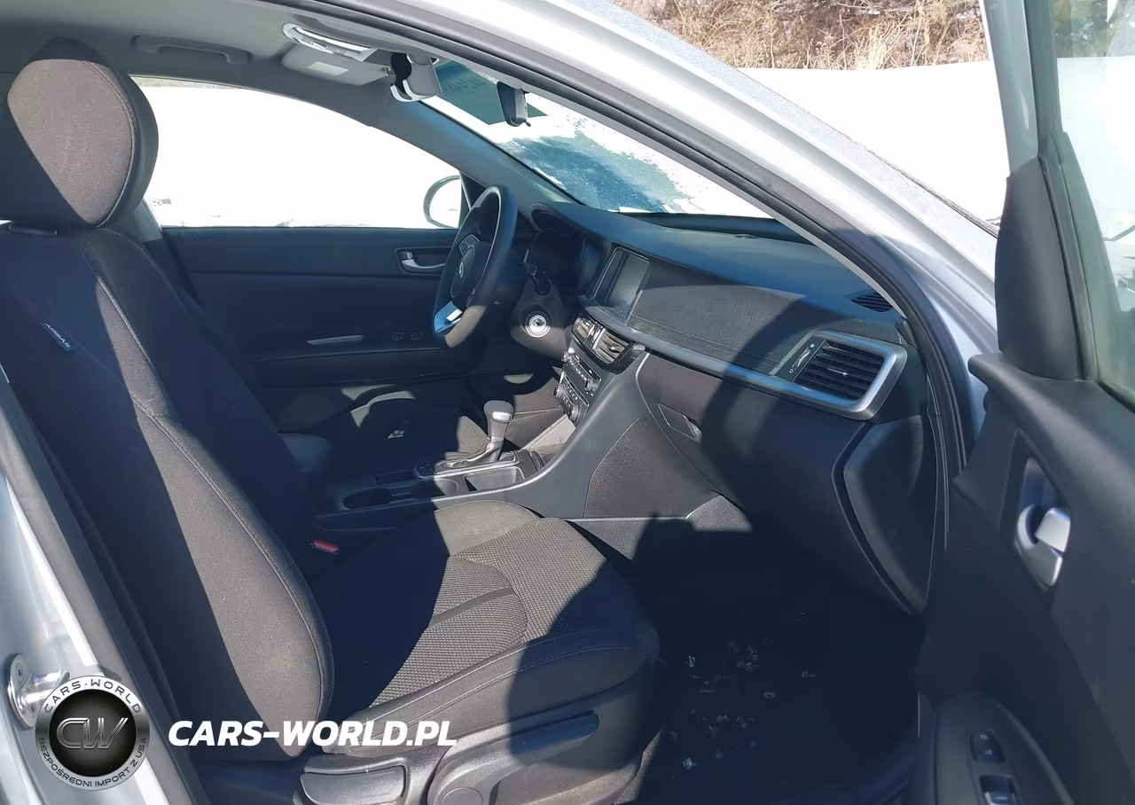 2019 Kia Optima Lx VIN:5XXGT4L34KG348579 - 5