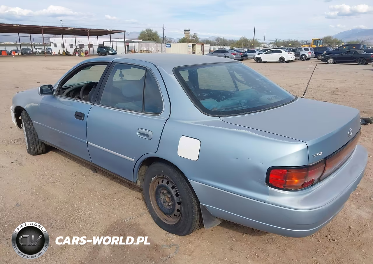 1993 Toyota Camry Le VIN:4T1VK12E5PU098942 - 3