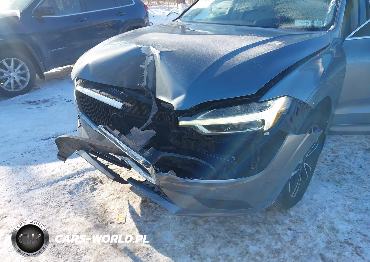 2018 Volvo Xc60 T6 Momentum VIN:YV4A22RK2J1022010 - 6