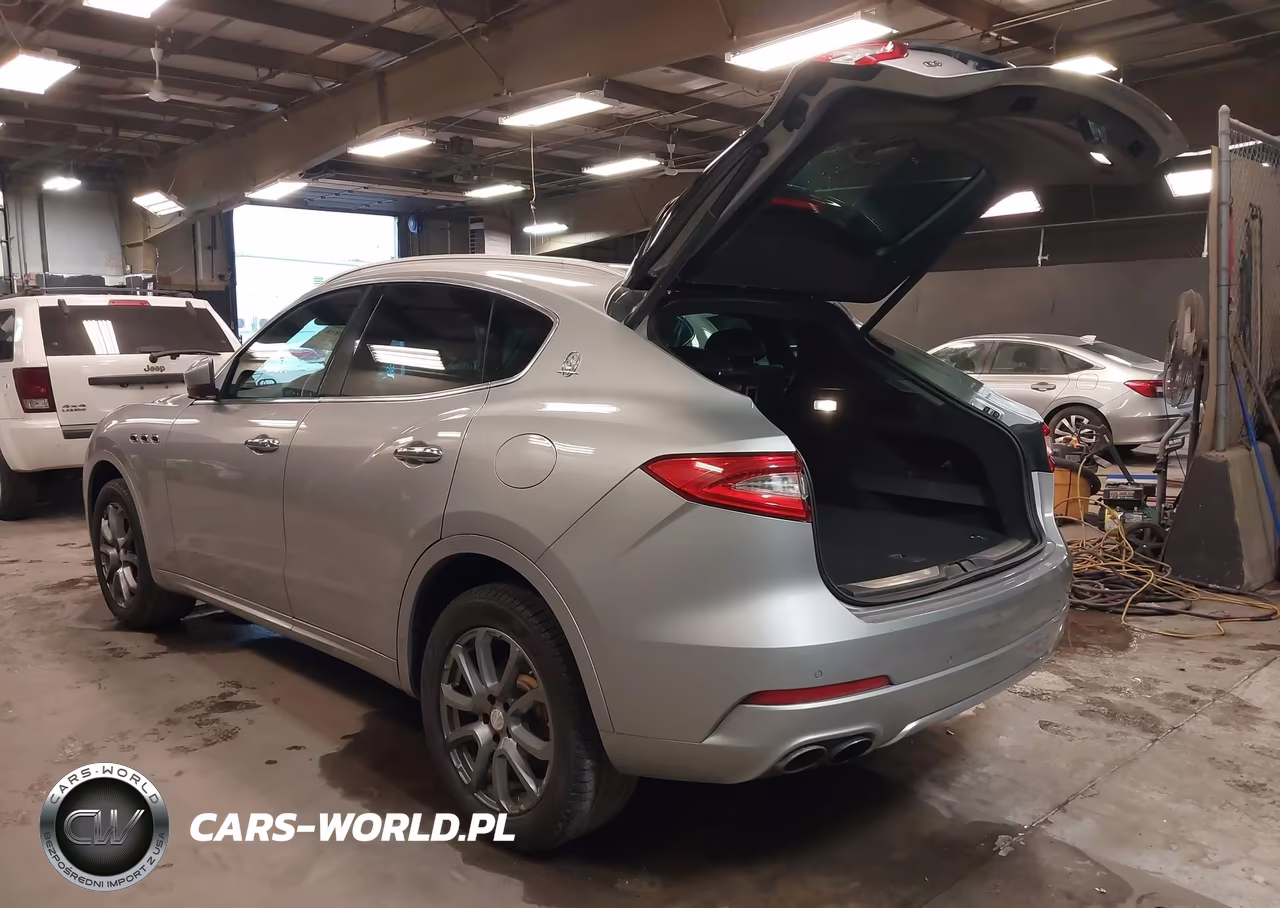 2017 Maserati Levante VIN:ZN661XUL8HX257865 - 3