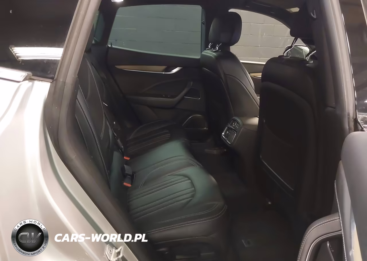 2017 Maserati Levante VIN:ZN661XUL8HX257865 - 8