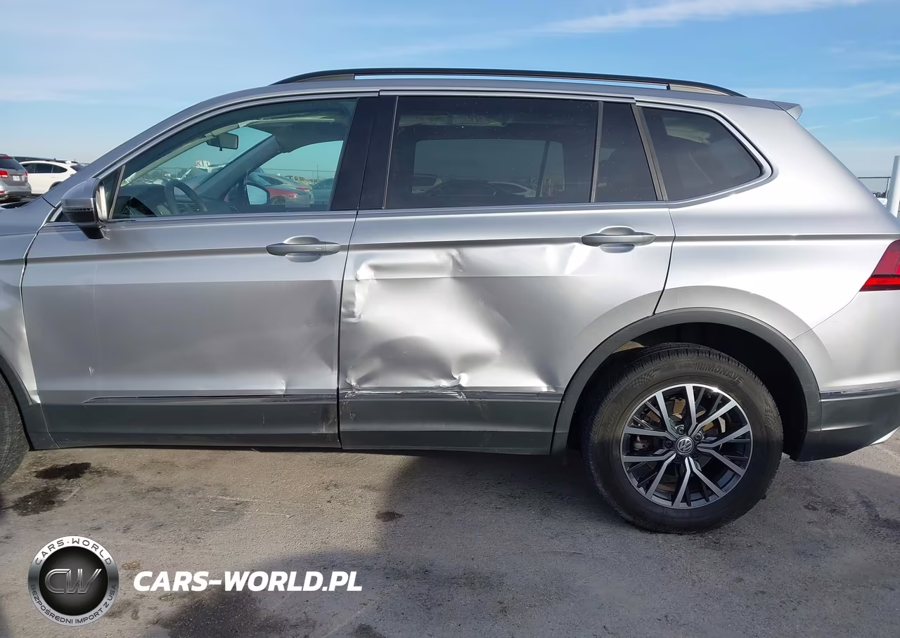 2020 Volkswagen Tiguan VIN:3VV2B7AX1LM163475 - 18