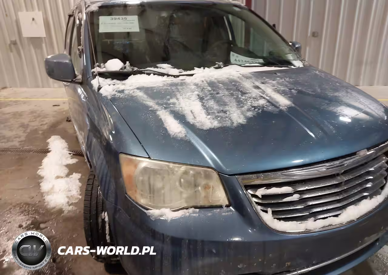 2012 Chrysler Town & Country Touring