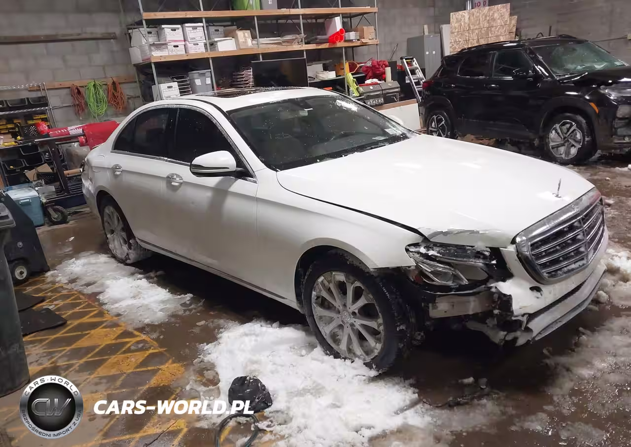 2017 Mercedes-Benz E 300 4Matic