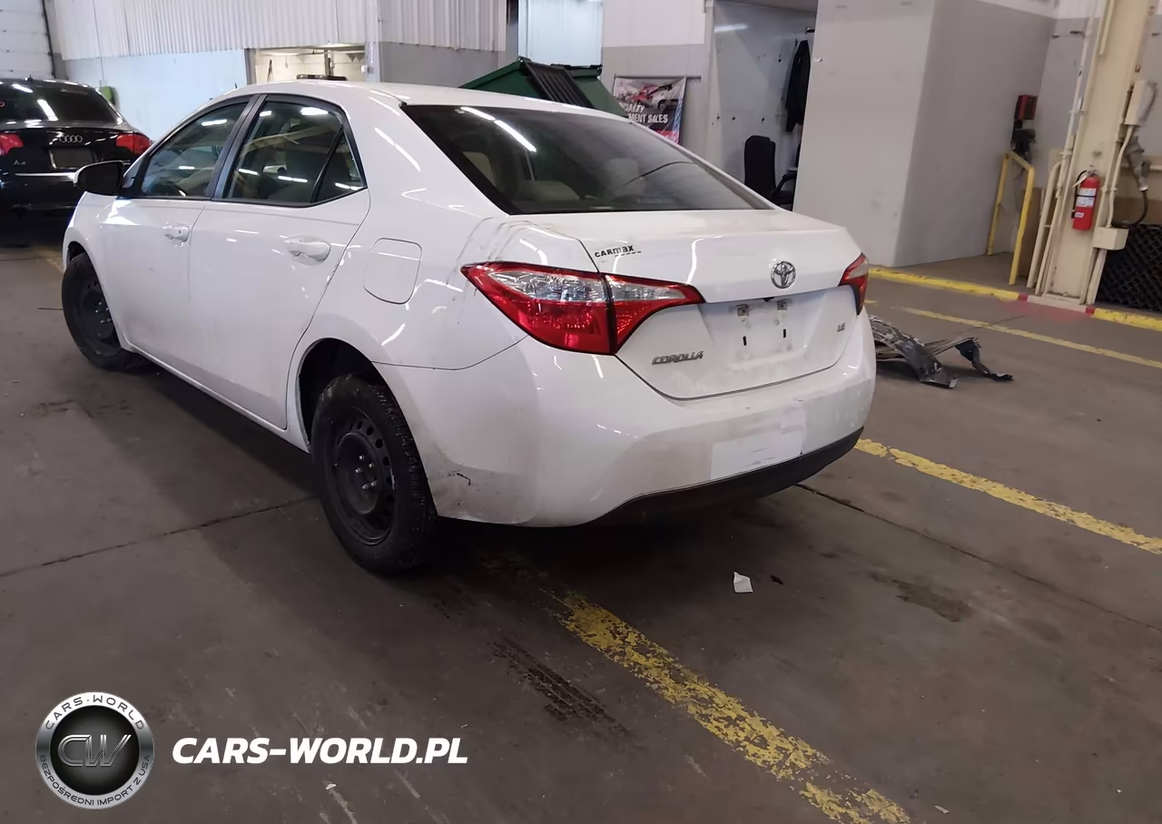 2016 Toyota Corolla Le VIN:5YFBURHE9GP478371 - 3