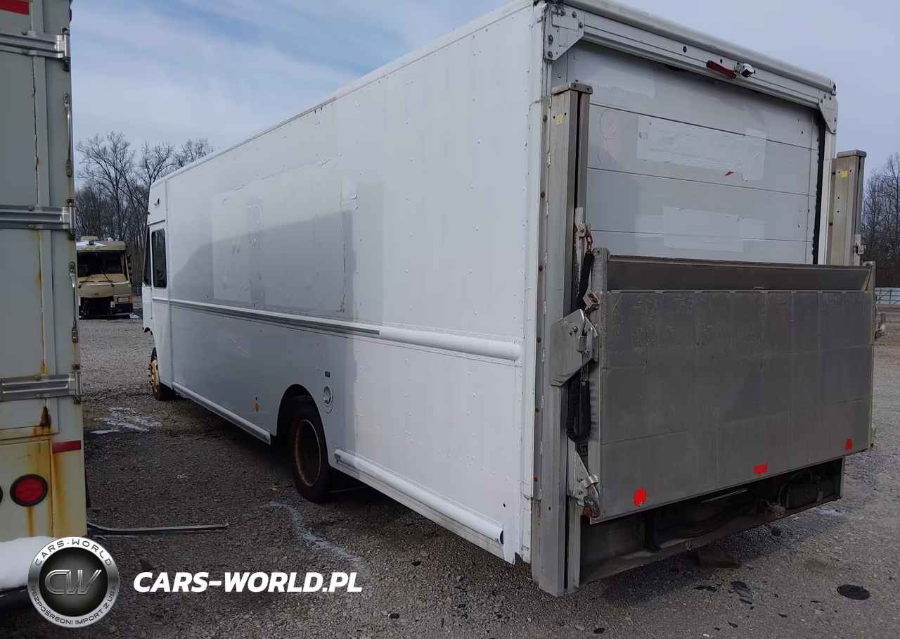 2012 Freightliner Chassis M Line Walk-In Van VIN:4UZAC3DV4CCBN1752 - 3