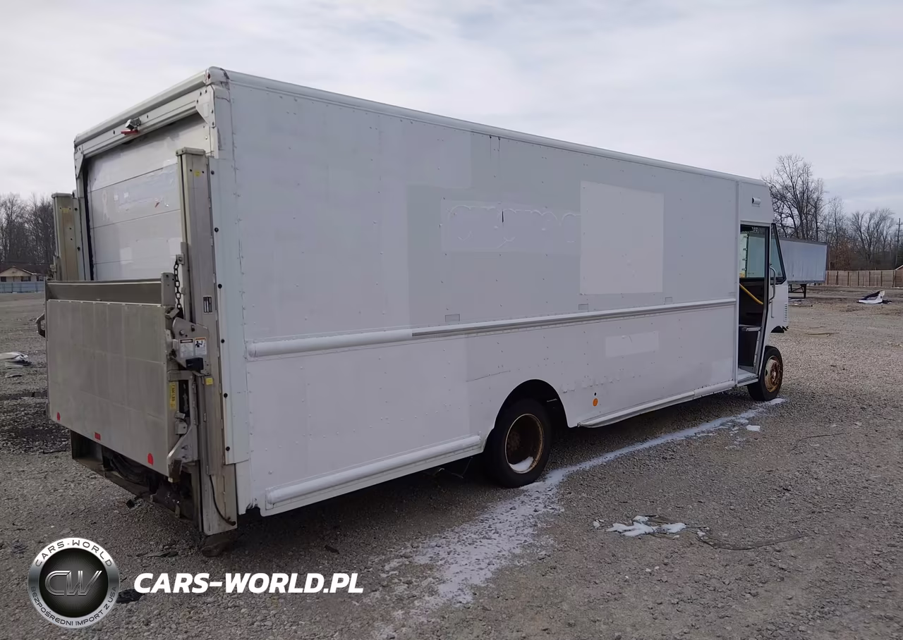 2012 Freightliner Chassis M Line Walk-In Van VIN:4UZAC3DV4CCBN1752 - 4