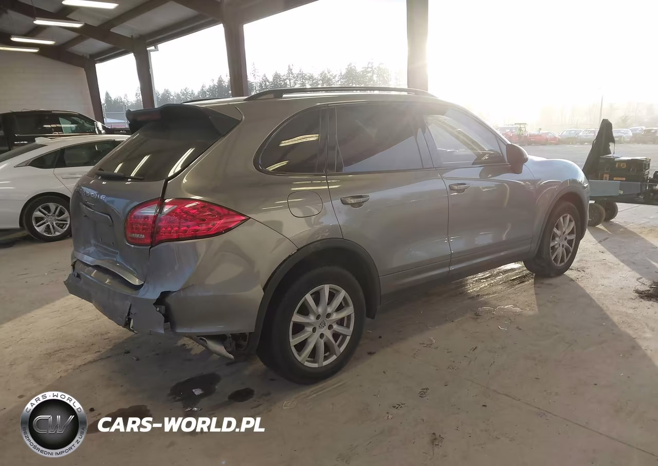2013 Porsche Cayenne VIN:WP1AA2A20DLA08986 - 4