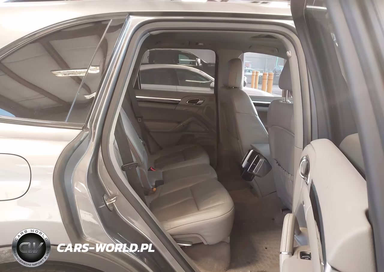 2013 Porsche Cayenne VIN:WP1AA2A20DLA08986 - 8