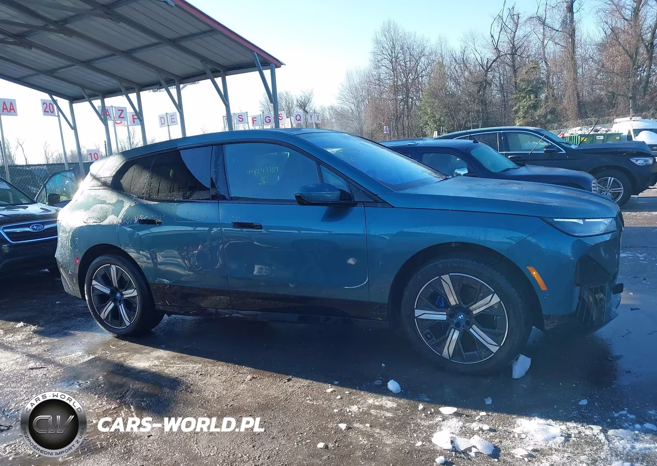 2024 BMW Ix xDrive50 VIN:WB523CF06RCP02999 - 13