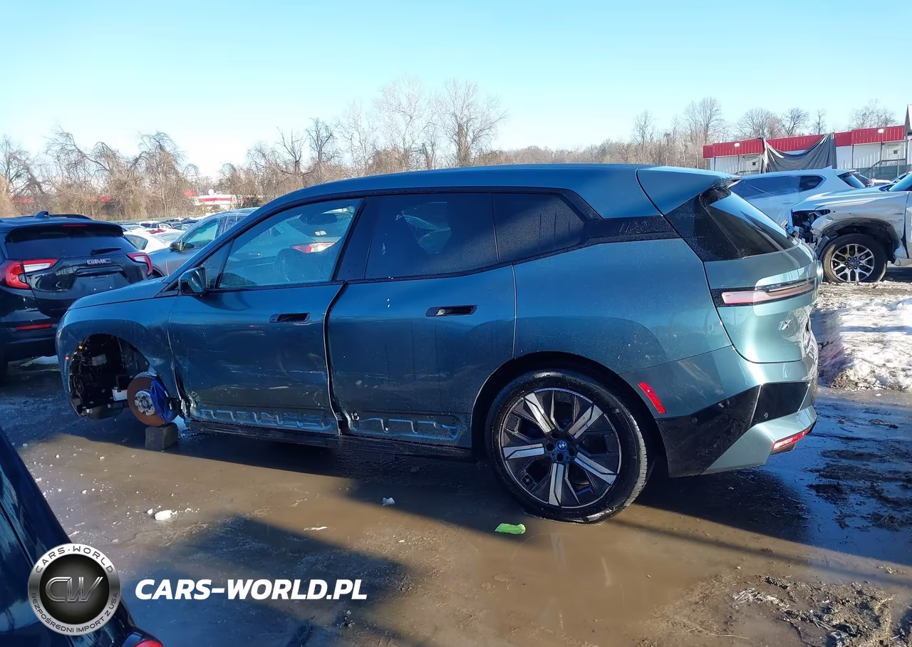 2024 BMW Ix xDrive50 VIN:WB523CF06RCP02999 - 14