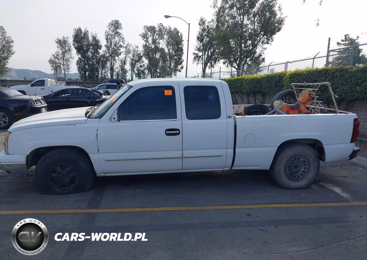 2004 Chevrolet Silverado 1500 Ls VIN:2GCEC19V441105572 - 14